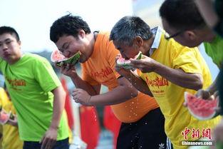 佛山吃瓜民众,吃瓜民众热议时事，街头巷尾尽是焦点