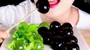 吃瓜紫色滤镜,揭秘娱乐圈的甜蜜与苦涩