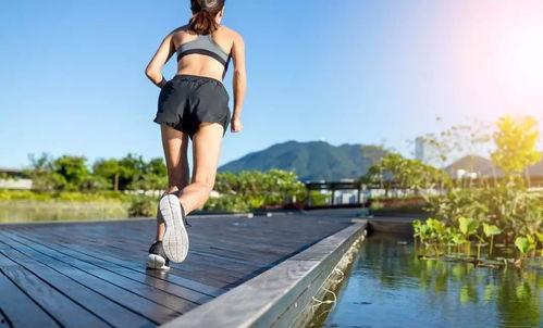 吃瓜跳舞吊带图片高清,高清吊带舞姿，尽享吃瓜时光