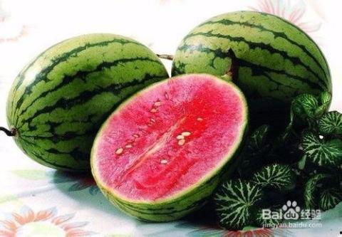 夏天吃瓜的方法,瓜果飘香，清凉一夏的吃瓜攻略