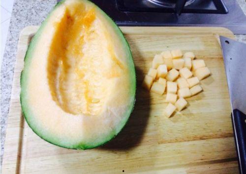 哈密瓜羊吃吗,羊的天然美食探索