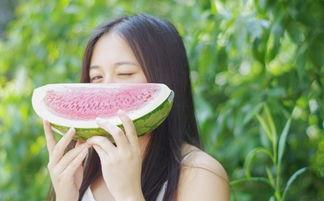 吃瓜过敏继续吃会过敏吗,吃瓜过敏者持续食用瓜果风险解析